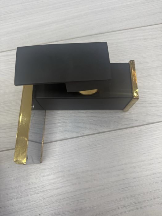 сместител для раквин