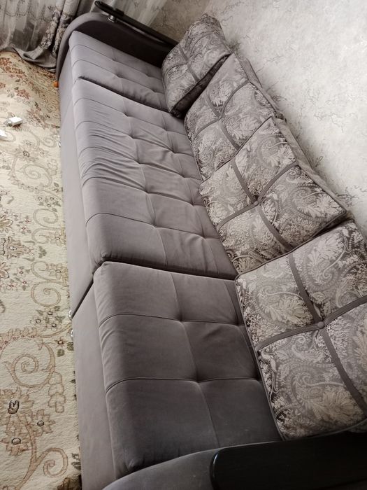 Продам шкаф купе и диван