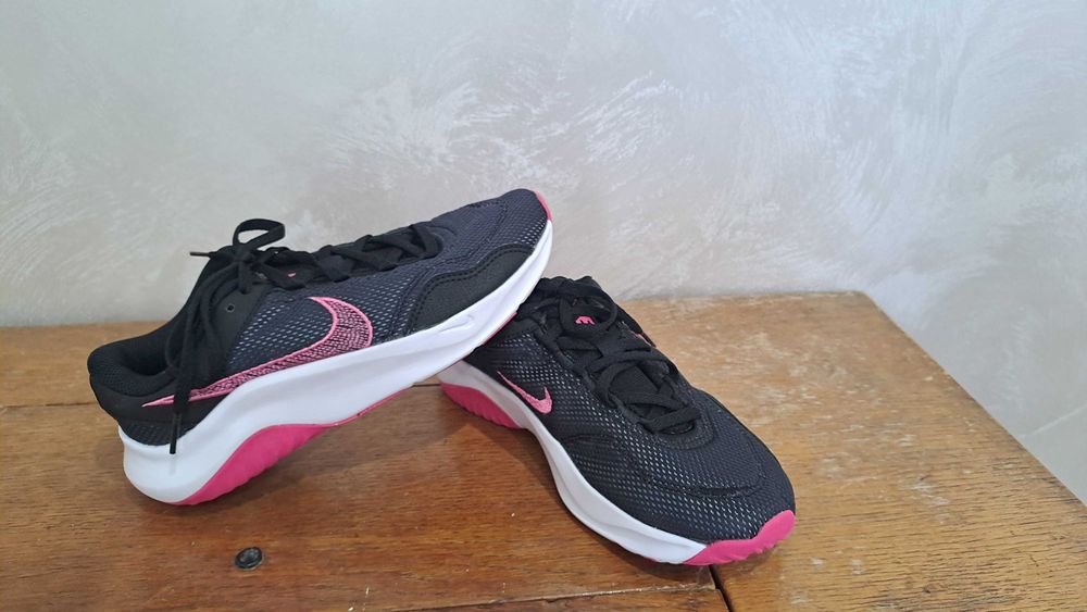 Дамски Маратонки NIKE/НАЙК