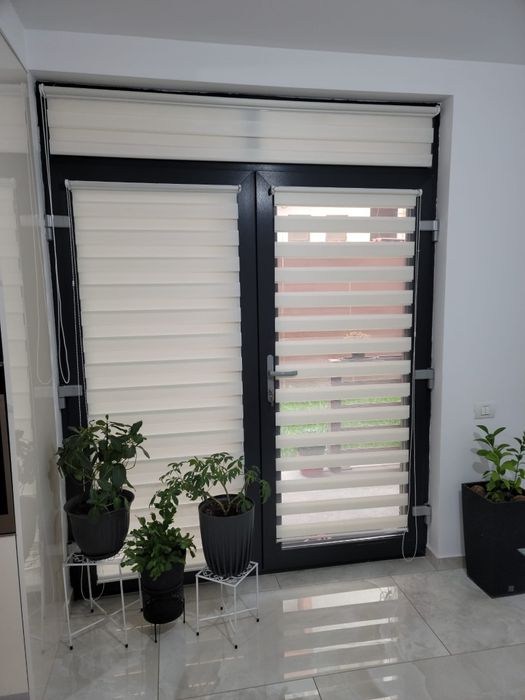 Rolete textile zi-noapte cu Montaj București