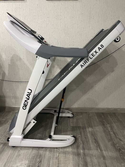 Продам беговую дорожку Genau AirFlex A8