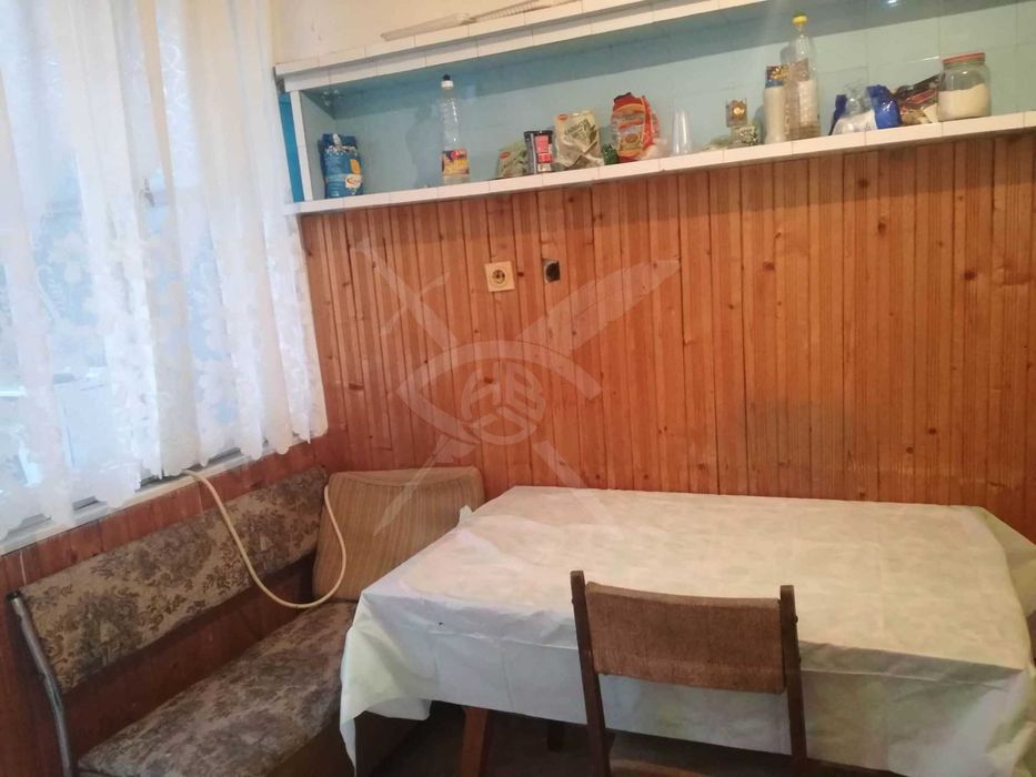 Дава се под наем Многостаен апартамент в Пловдив, Коматево - 120 кв.м за 700 € - Снимка #10