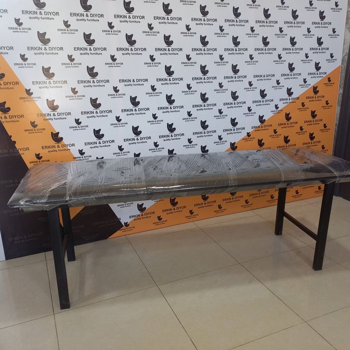 Массажний  топчан и кушетка для салона и больницы