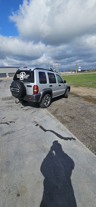 JEEP Liberty 2004 — imagine 4