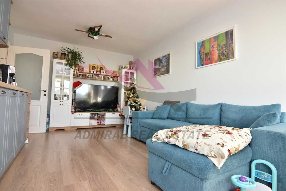 Дава се под наем Тристаен апартамент в Варна, Левски - 78 кв.м за 747.66 € - Снимка #2