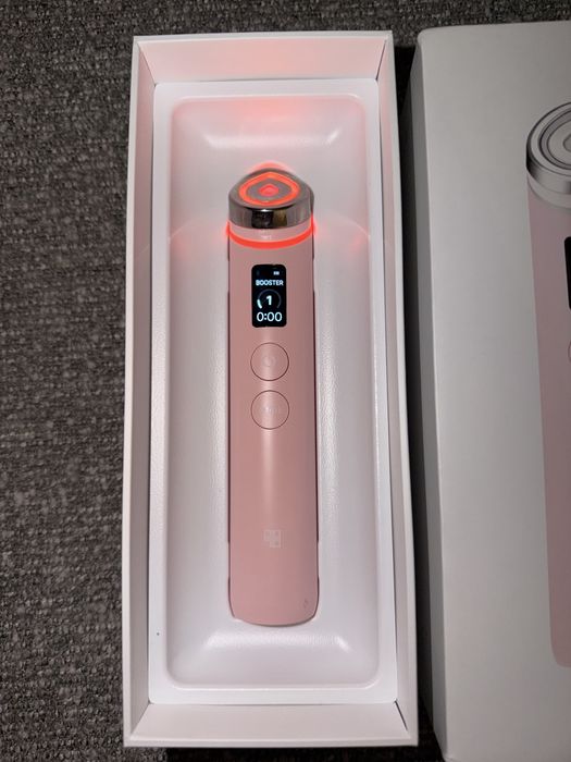 Medicube Age-R Booster Pro Pink уред за подмладяване