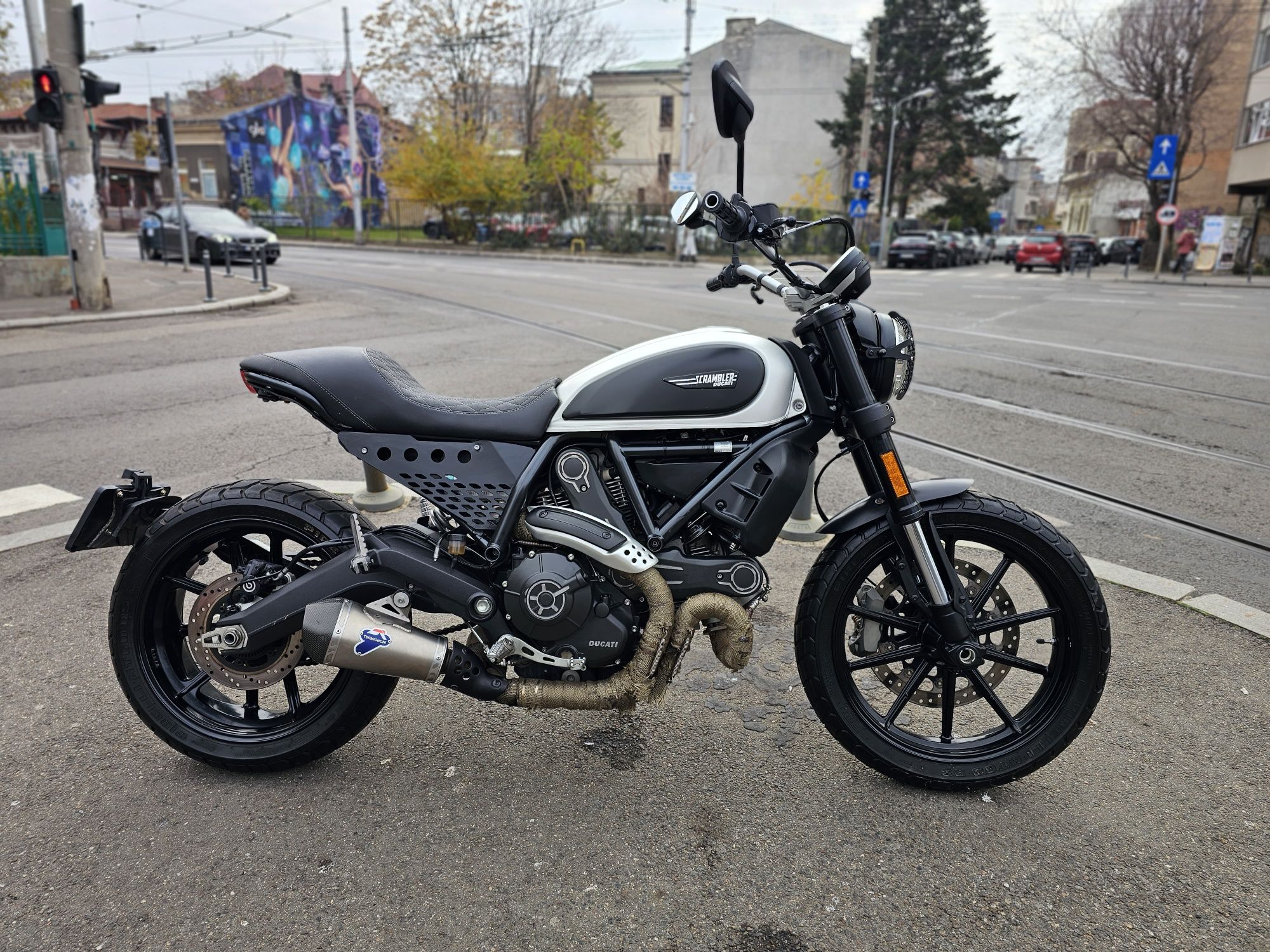 Olx ducati scrambler clearance