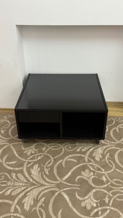 столик на колесах