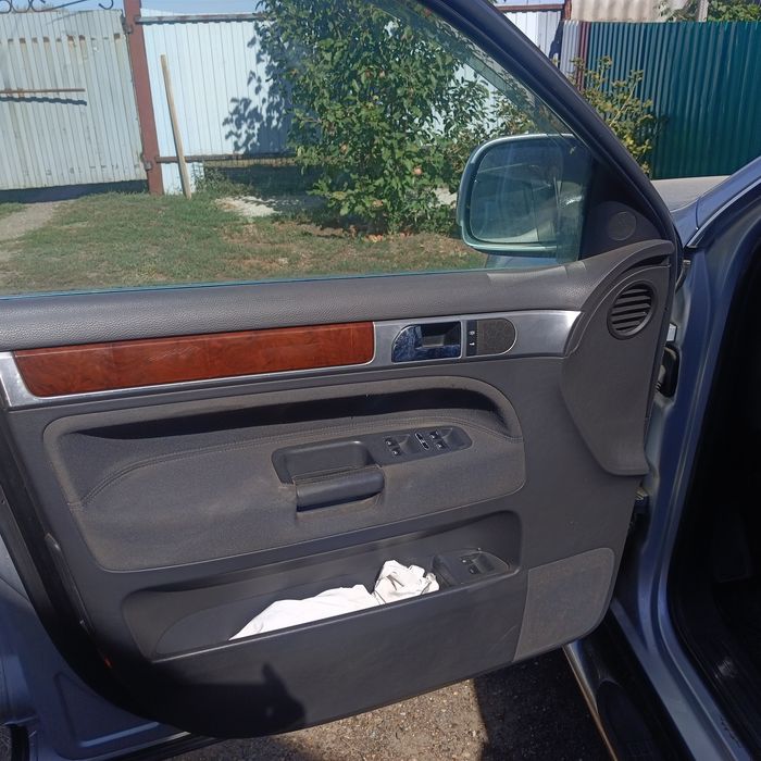 Продам Volkswagen 2.5 объем 5 цилиндра