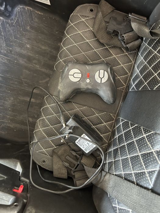 Машинка детская на пульте управления