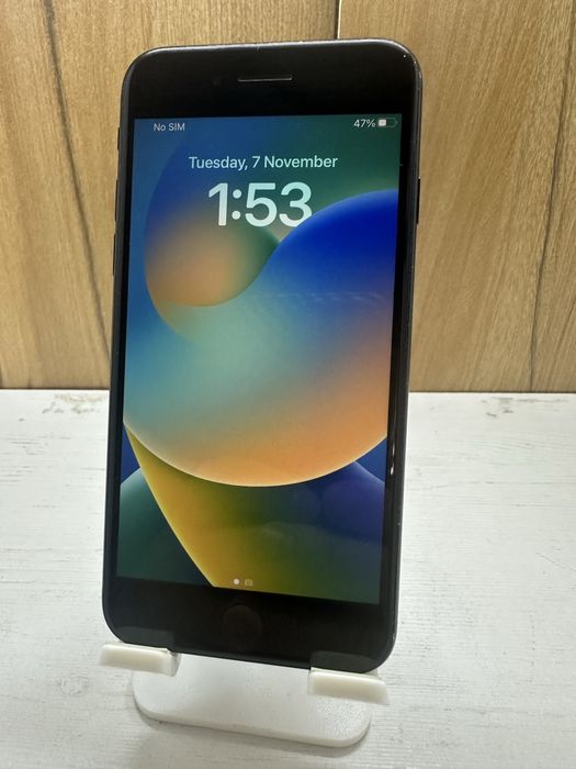 iPhone SE 64 GB Като Нов само за 125 евро