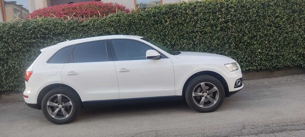 AUDI Q5 2.0 TDI 190 Cp (stare foarte buna, km reali)
