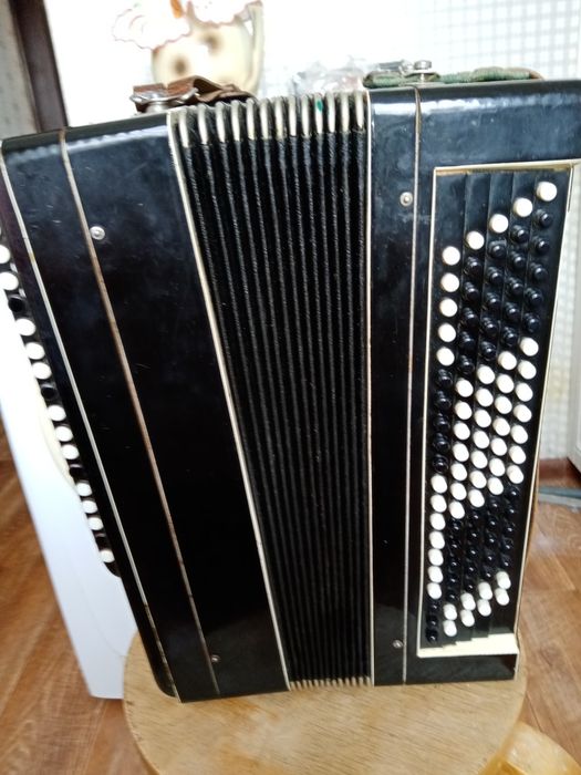 Продам ТУЛЬСКИЙ баян. В г. Уральске.