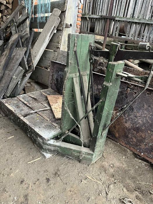 Căntar vechi cu greutăți