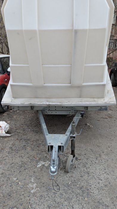 Прицеп 3.5м крытый