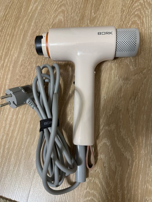 Фен стайлер Bork