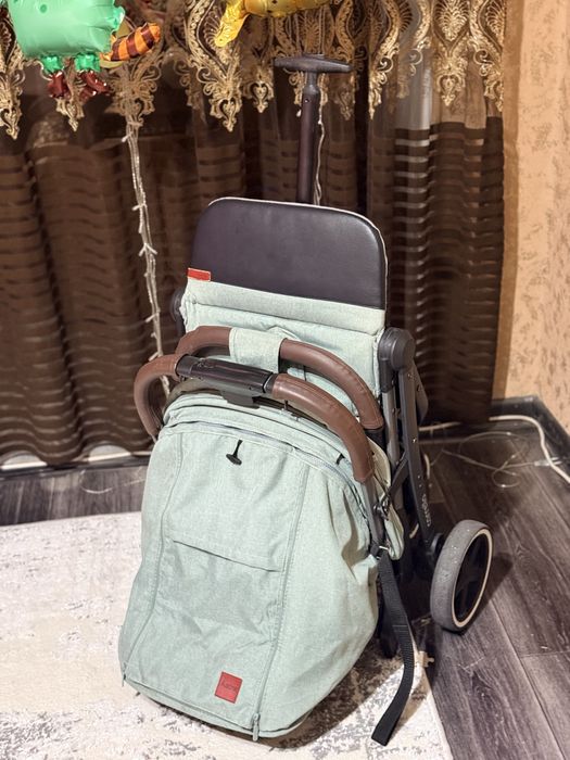Продаю прогулочную коляску Carrello Astra. Полный комлект