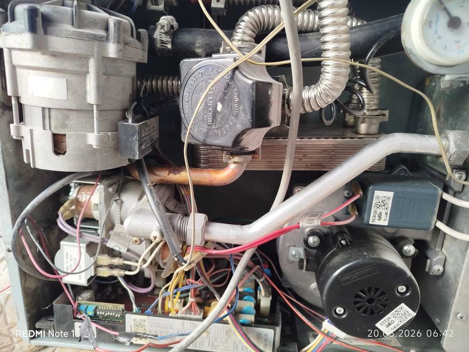 Продам б/у котел Kiturami на запчасти