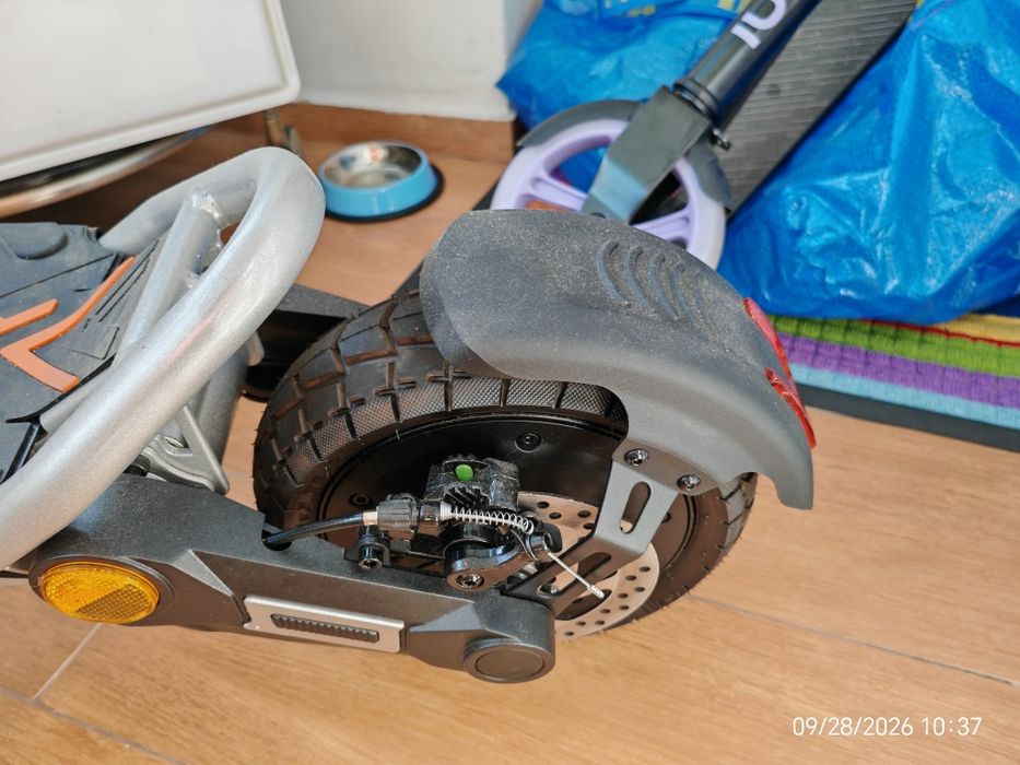 Vand trotineta electrica Kukirin A1