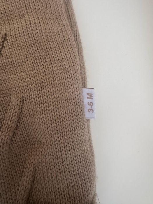 Комбинезон вязаный для малыша