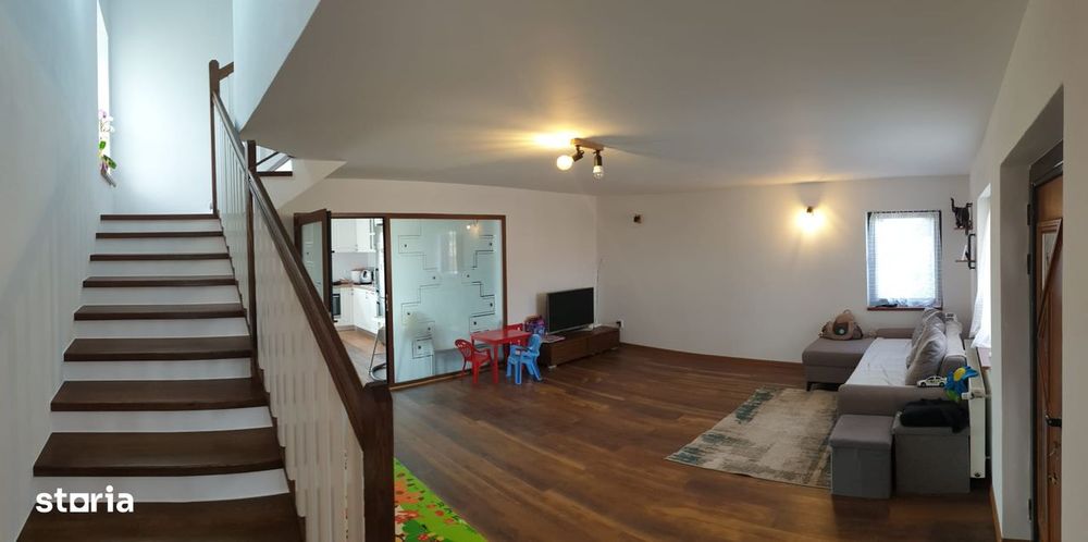 Casă spațioasă cu 4 camere plus teren 5 ari, Baia Mare - 157.000€