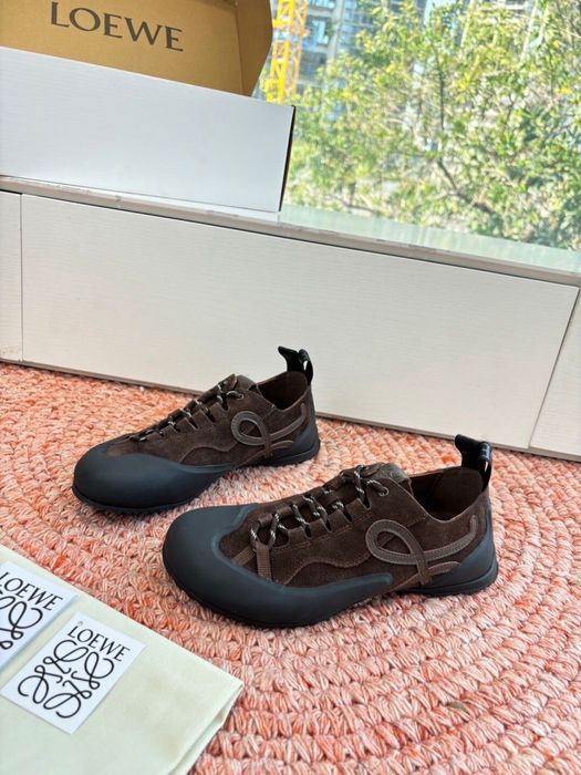 Loewe естествен велур