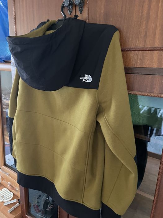 Джемпер The North Face.