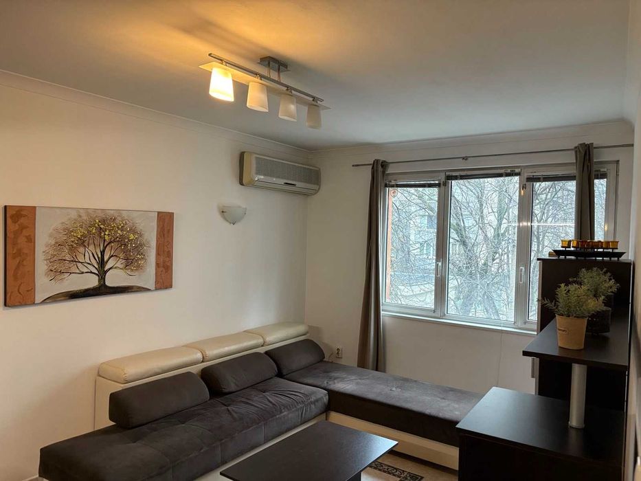 Дава се под наем Двустаен апартамент в София, Център - 63 кв.м за 598.23 € - Снимка #3