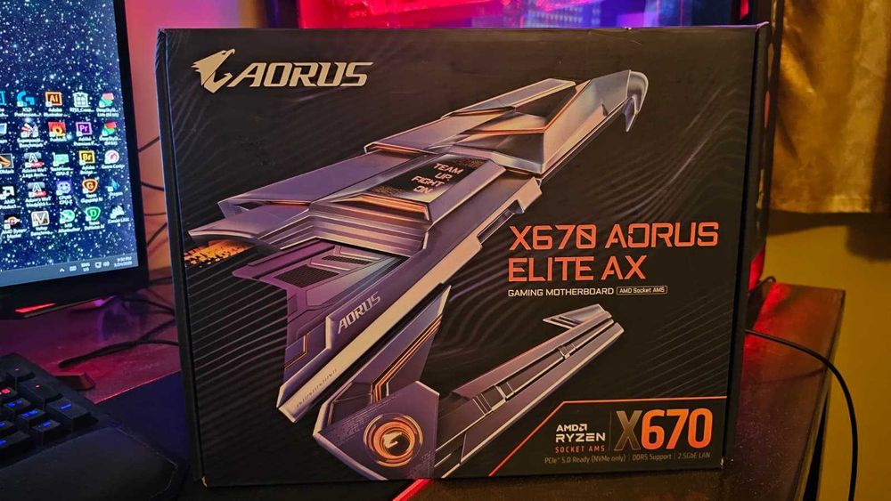 KIT WORKSTATION sau Gaming Ryzen 7950X3D X670 AORUS Corsair 32GB DDR5