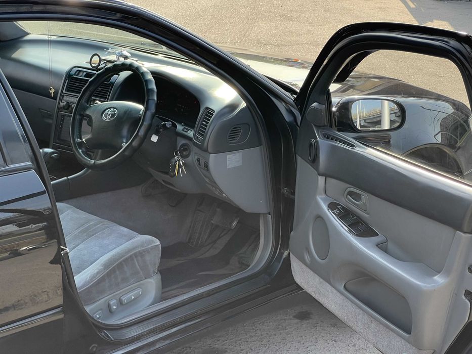 Продам Toyota Aristo 1994