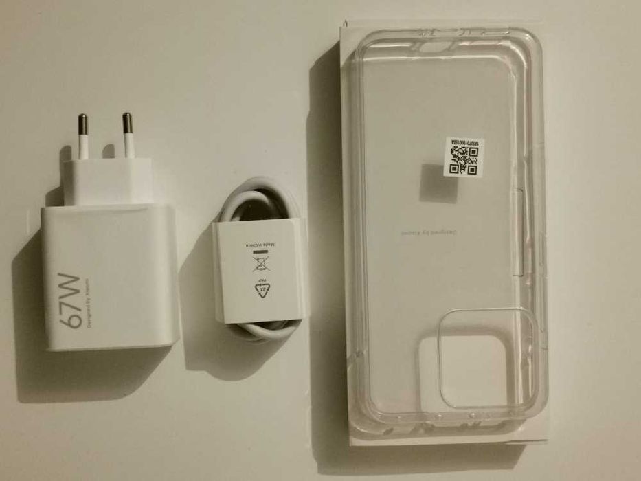 Xiaomi 13 – 12GB RAM / 256GB – Black  Nou / Sigilat – Varianta Premium