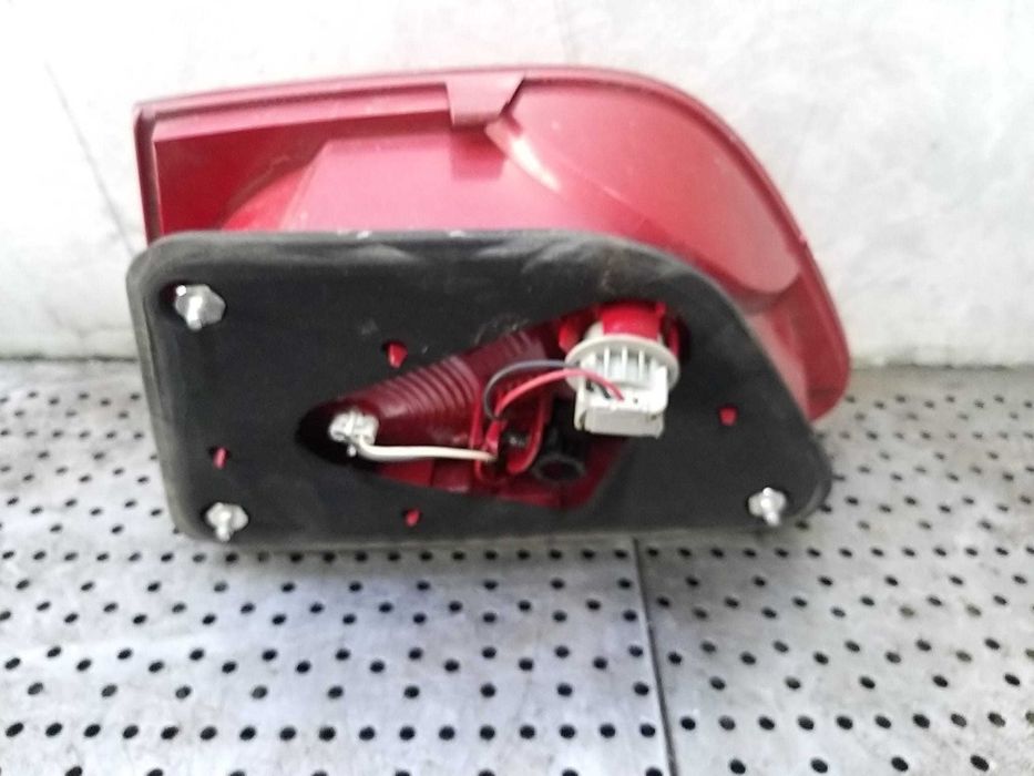 Stop tripla lampa stanga haion seat altea xl 5p8945093d 5p8945107b