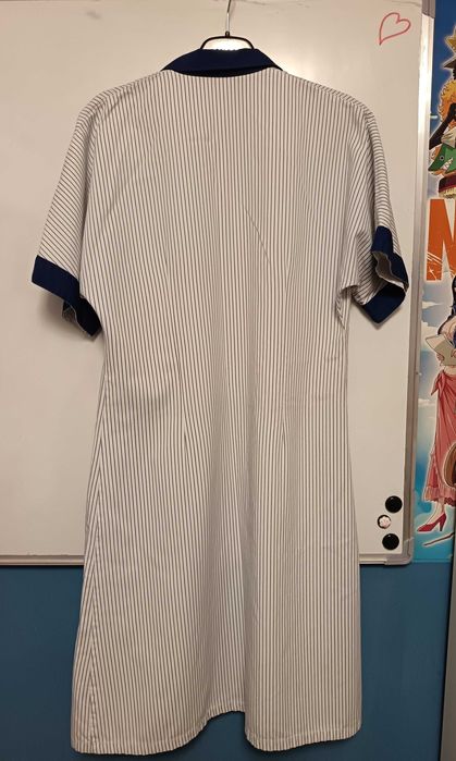 Halat medical alb cu dungi, mărimea M, bumbac, în stare foarte bună