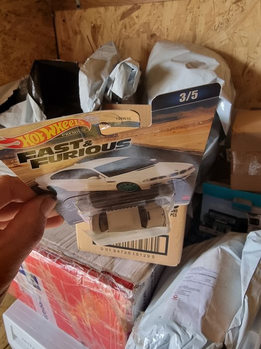 Vând mașinuță hotwheels BMW M3 e46