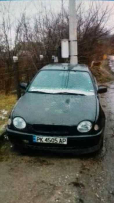 Тойота Корола на части