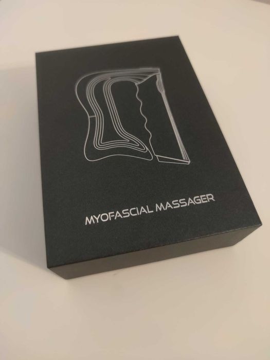 Aparat NOU de masaj cu tehnologie EMS+vibratii, 3 viteze, negru