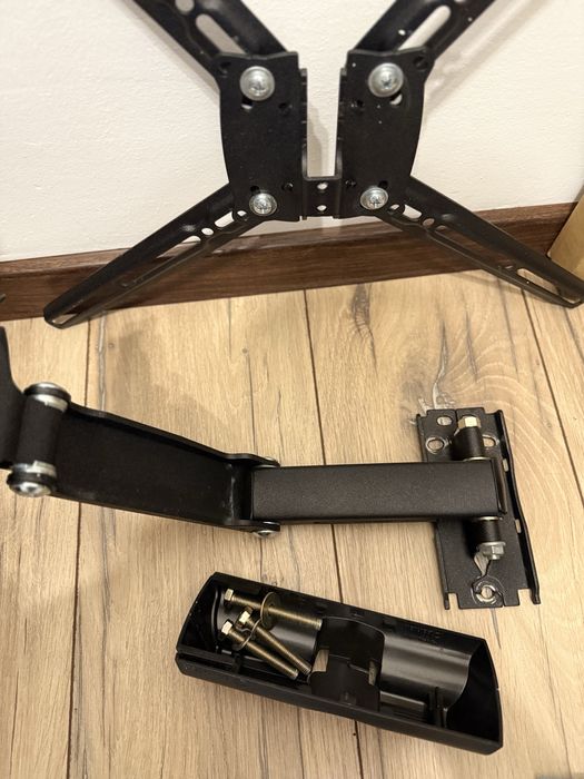 Продам кранштейн мощный до 65 диагональ