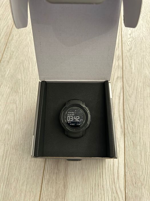 Часы GARMIN Instinct 2