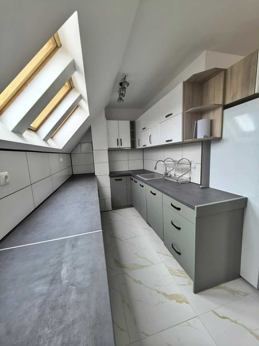 Дава се под наем Четиристаен апартамент в София, Зона Б-18 - 184 кв.м за 897.6 € - Снимка #5