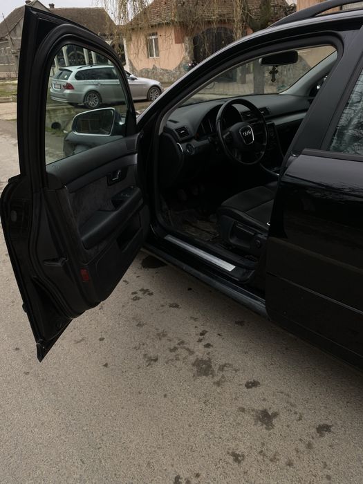 De vanzare audi A4 b7 1.9