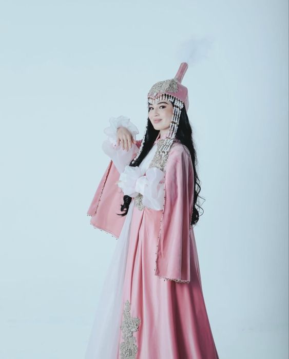 Платья узату на прокат