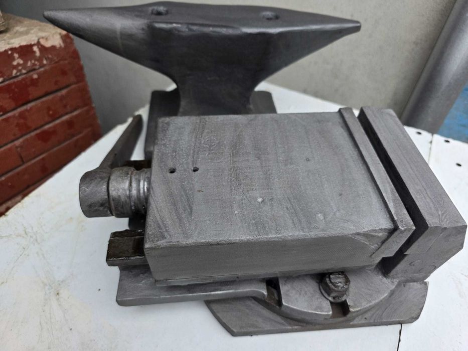 Nicovala si menghina