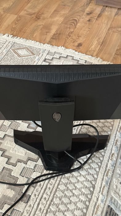 Продам монитор Alienware Aw2210