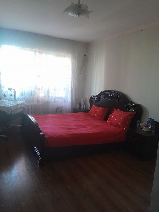 3honali kvartira sotiladi