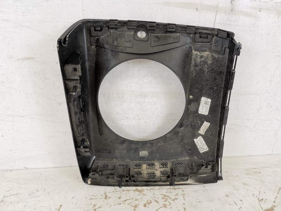 Ляв фар / Lqv Far Mercedes Benz AMG W463 Оригинален, в добро състояние