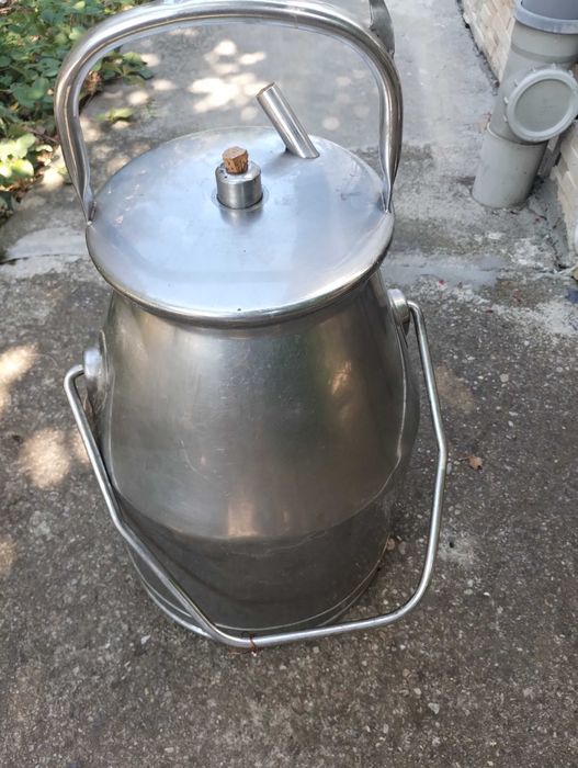 Bidon inox 25 litri cu capac - 2 buc și bidon aluminiu 20 litri fara capac 3 buc