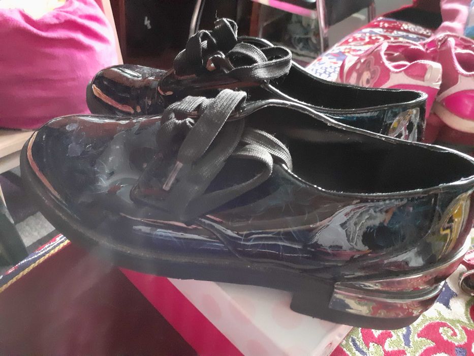 ghete  de firma din italia si alta inacaltaminte