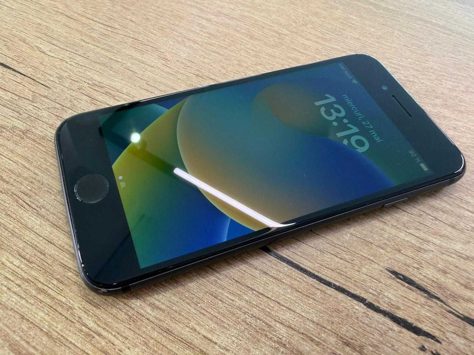 iPhone 8 64GB Black | Baterie 100% | Impecabil | Touch ID