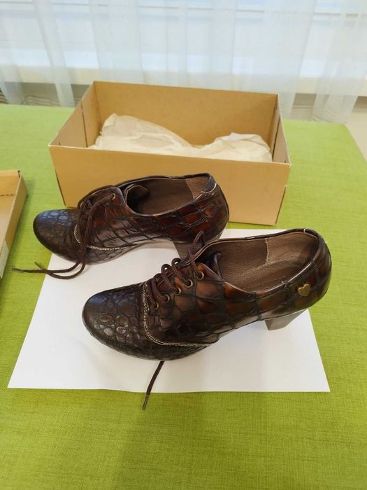 кафеви обувки Неди стил с нисък ток 37 номер