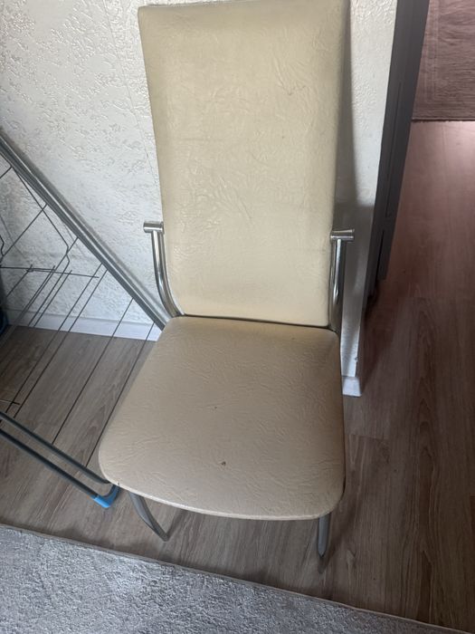 Стул для кухни , обеденный